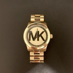 MICHAEL KORS Runway MK5473 Oversize Gold-Tone Stainless Wristwatch